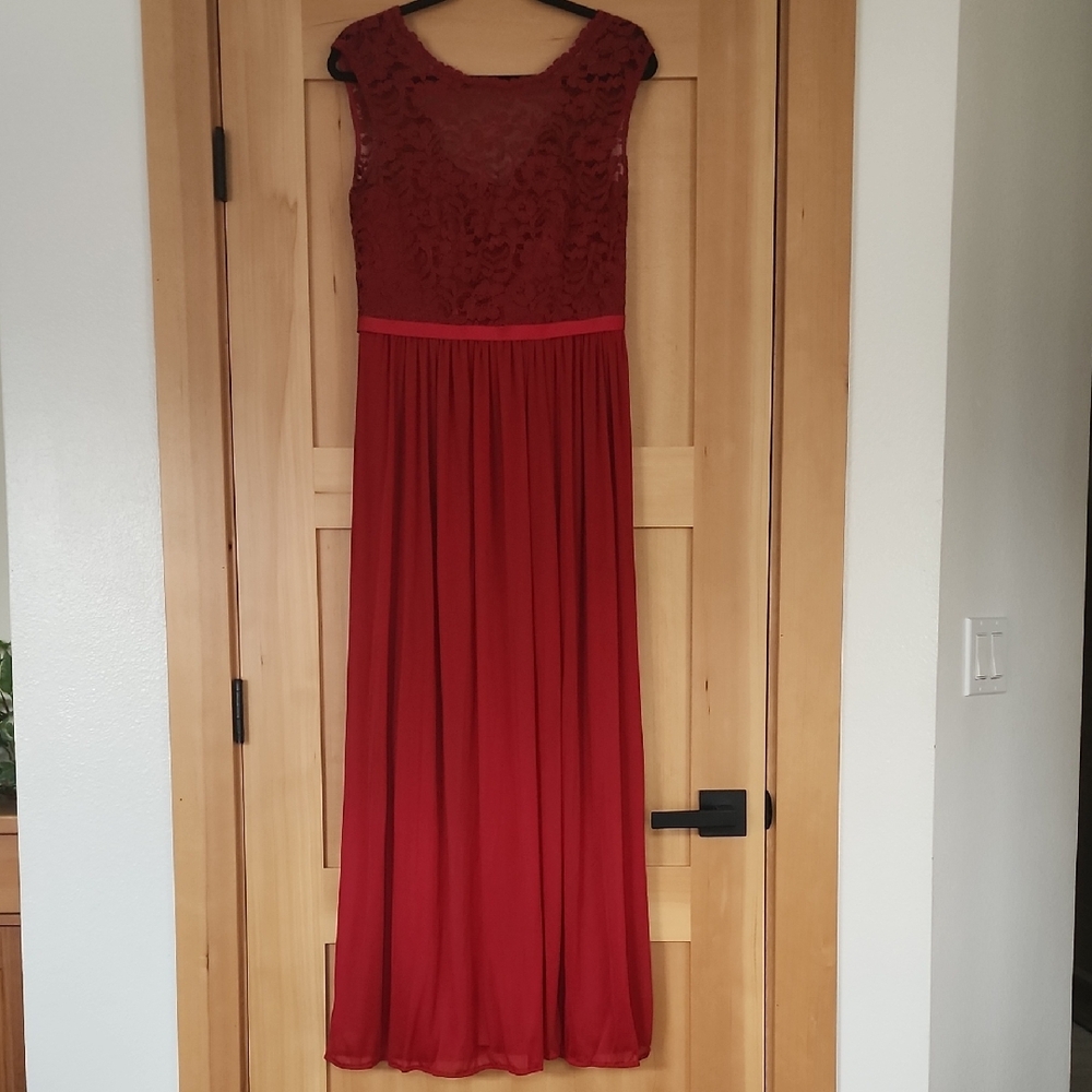 David's Bridal Red Sleeveless Maxi Gown